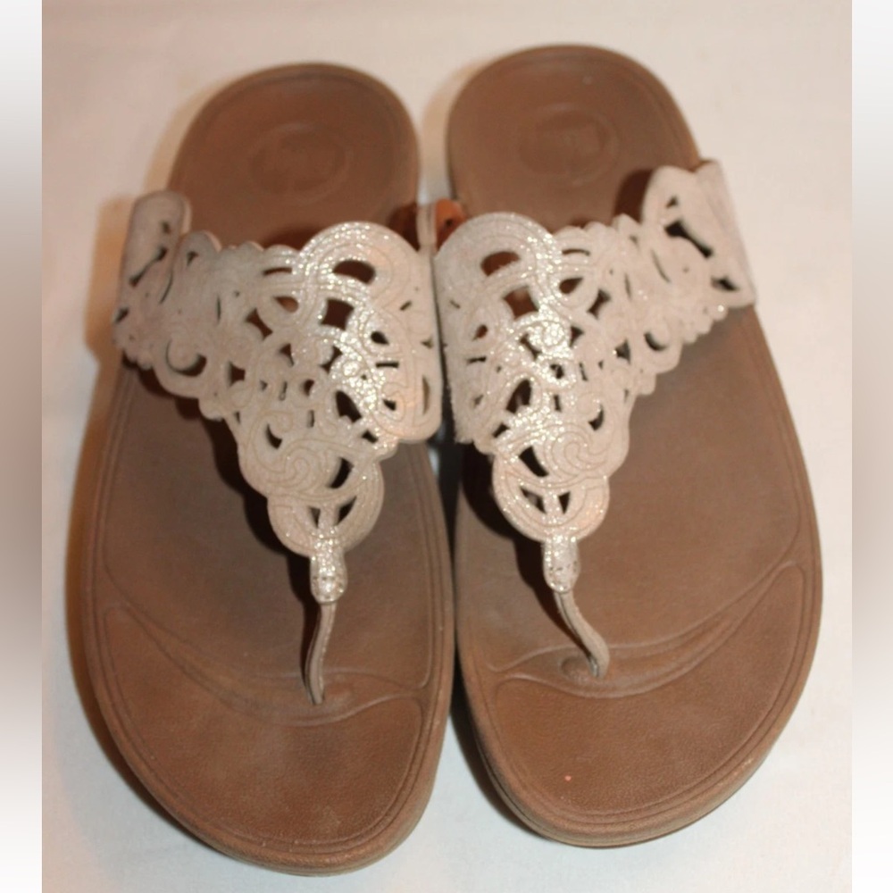FitFlop Flora metallic, beige, leather cut out toe post thong comfort sandals